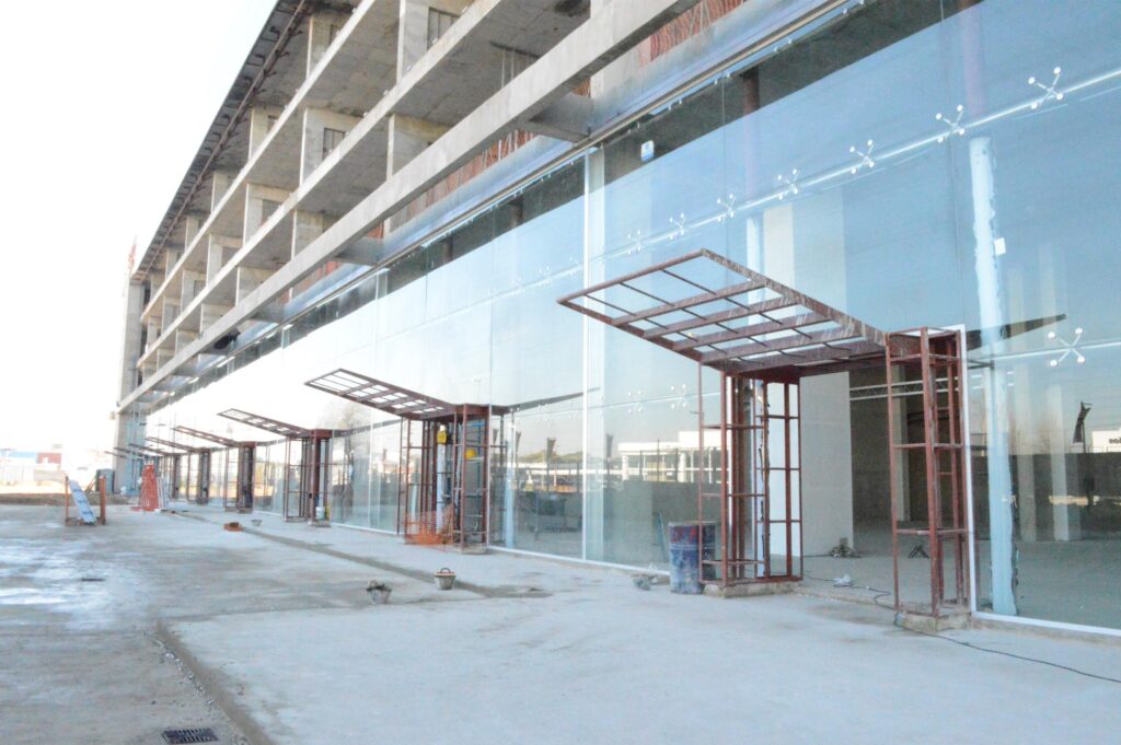 Estructura metálica de fachada Ciudad Gama