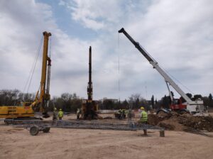 Bases y fundaciones para maquinaria industrial pesada en Córdoba: cómo se ejecutan